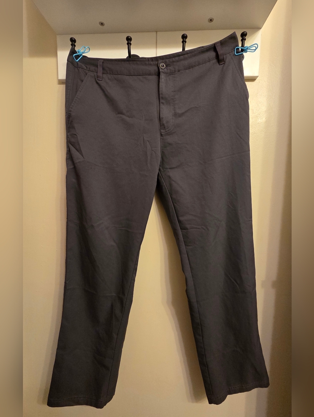 FILA Sport Golf Men’s Gray Performance Pants Size 34 Flat Front Straight Leg
